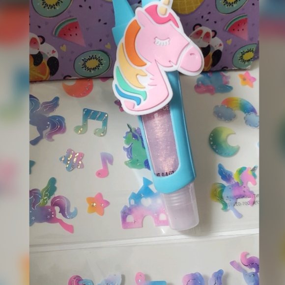 Unicorn lip gloss - Picture 4 of 5